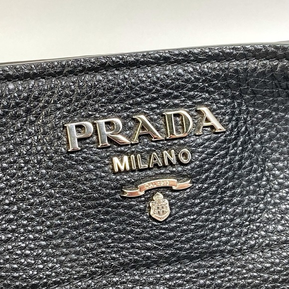 Prada Vitello Dyno Bucket Diagonal Shoulder Bag Black - Picture 5 of 10
